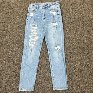 American Eagle mom Jean stretch size 2 regular